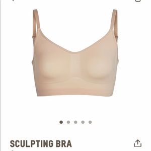Skims Sculpting Bra in Mica